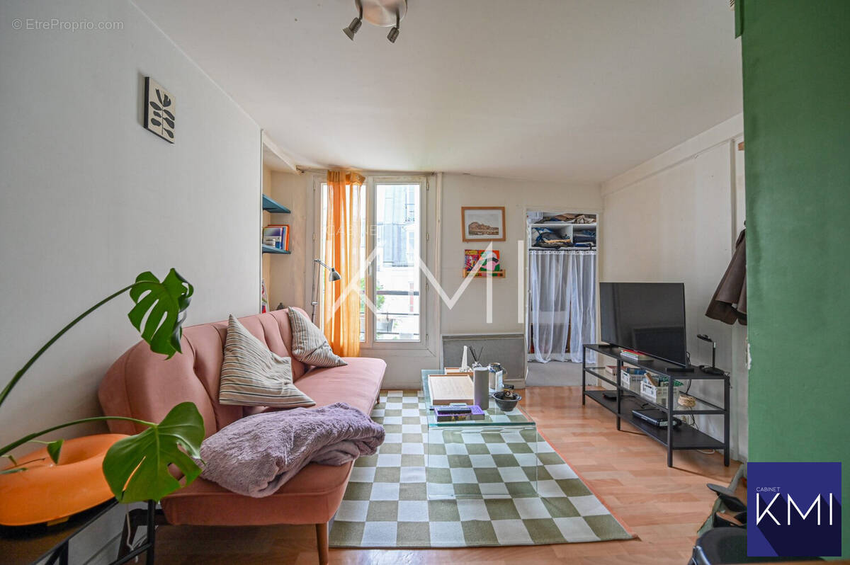 Appartement à PARIS-11E