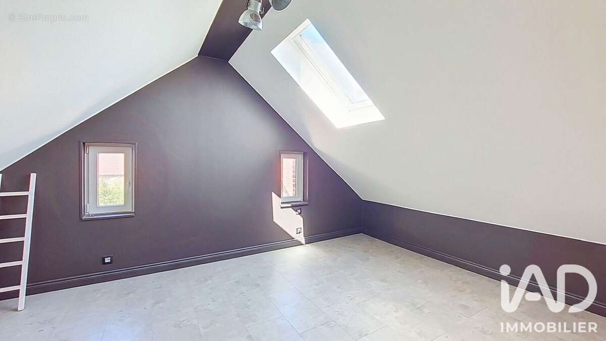 Maison 156 m² à Sepmeries  - photo 9