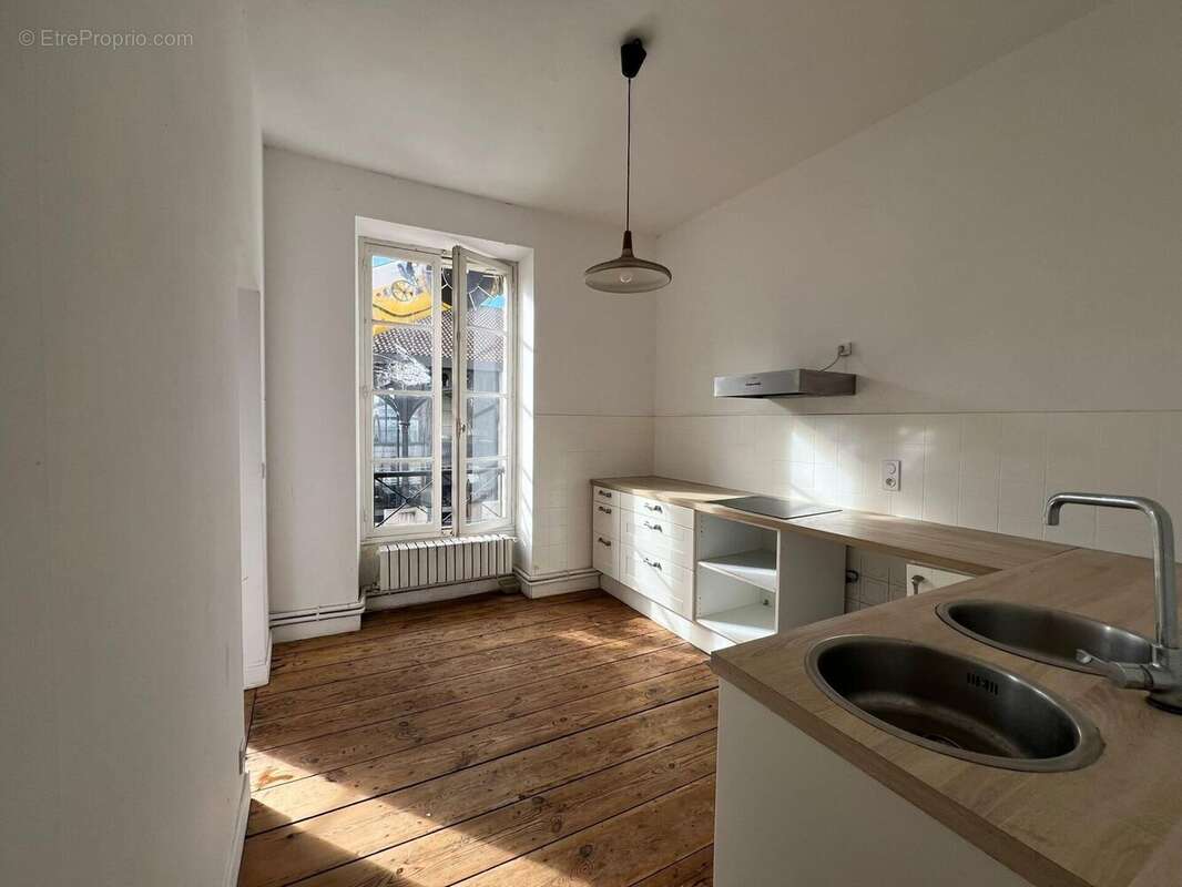 Photo 2 - Appartement à VILLENEUVE-SUR-LOT