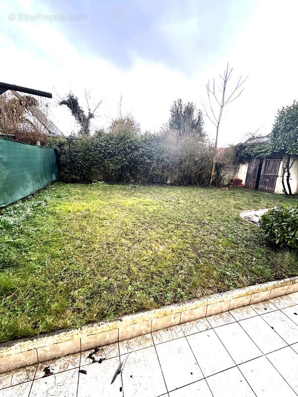 Maison à LES MUREAUX