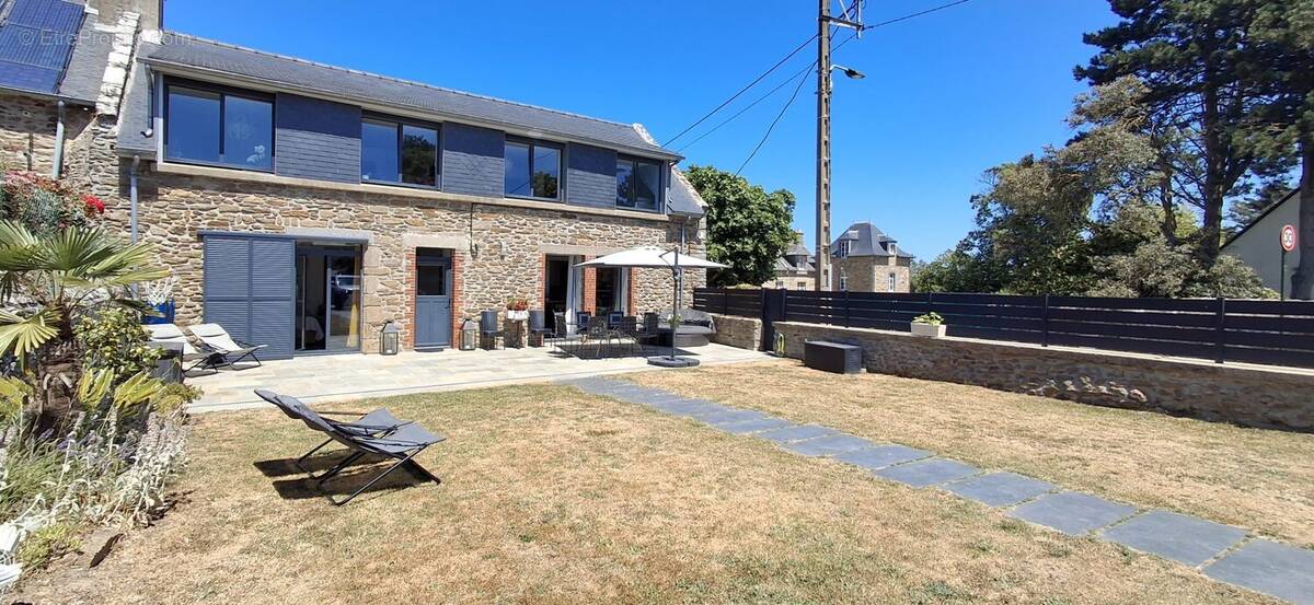 Maison à CANCALE