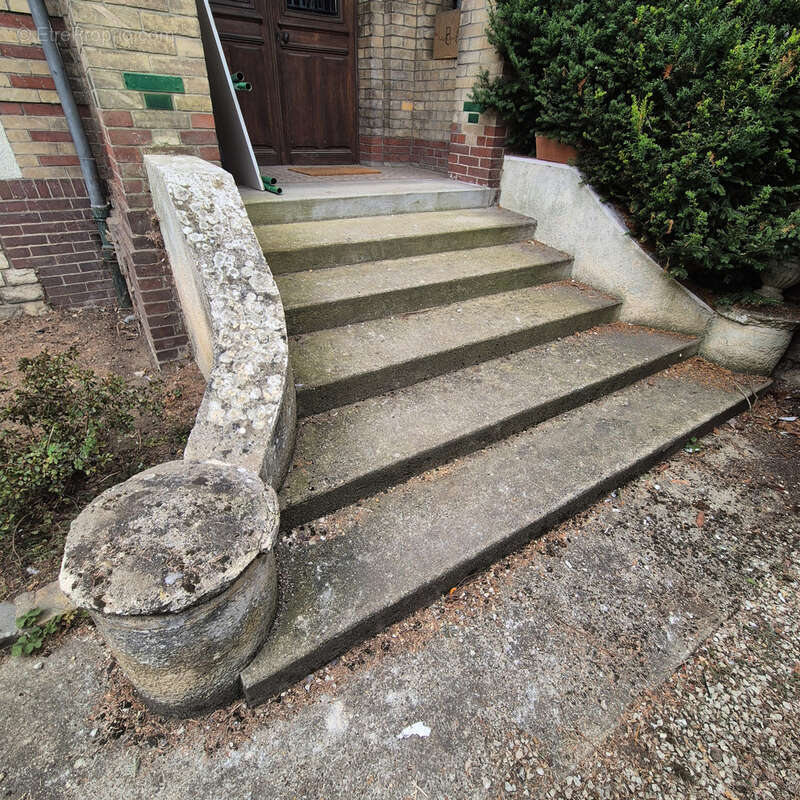 Maison 6 pièces, 183 m2 à GISORS - photo 2