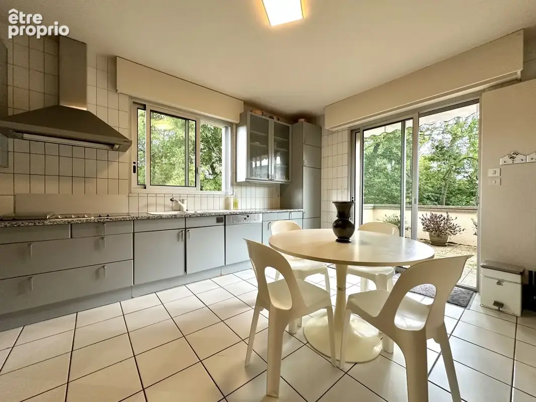 Maison 16 pièces 424 m² à vendre à Ambert (63600) - photo 9