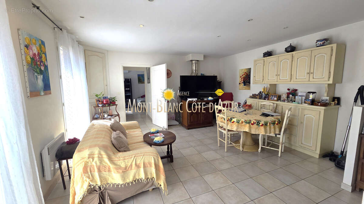 Villa 3 chambres 100 m2 terrain 824 m2 proche centre et plage - photo 4