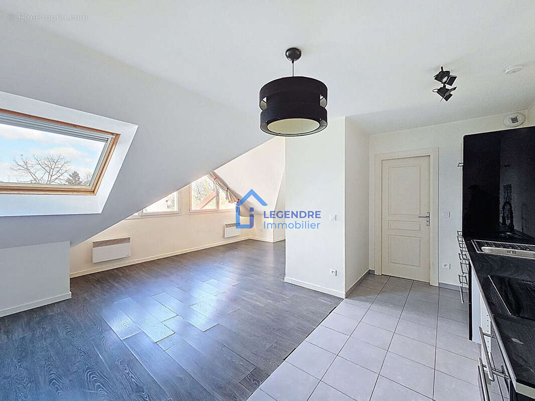 Appartement à PIERRELAYE