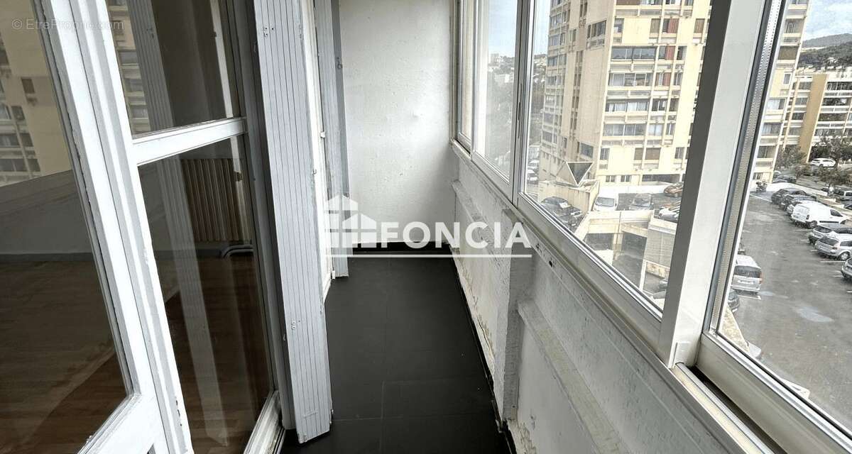 Appartement T4 77 m² avec ascenseur – Résidence sécurisée Val pins – Marseille 15e - photo 7