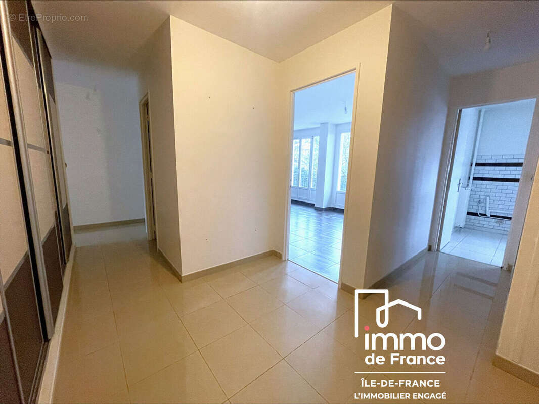 Appartement à ROSNY-SOUS-BOIS