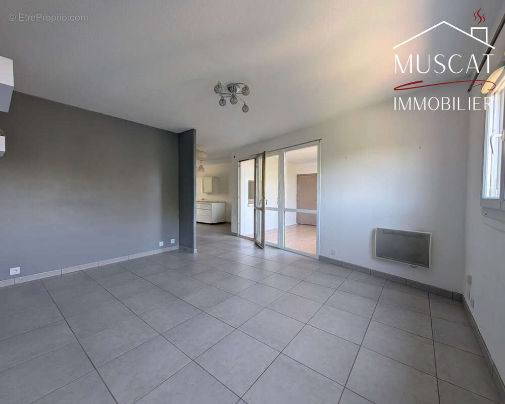 Appartement à VILLEFONTAINE
