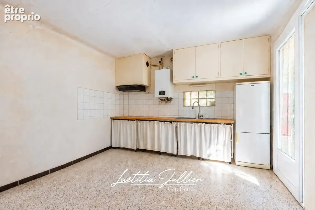 Lascours – Maison de village T4 avec jardin, terrasse et stationnement - photo 9