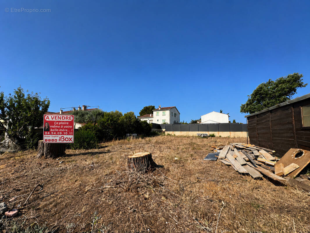 Terrain à LA GARDE