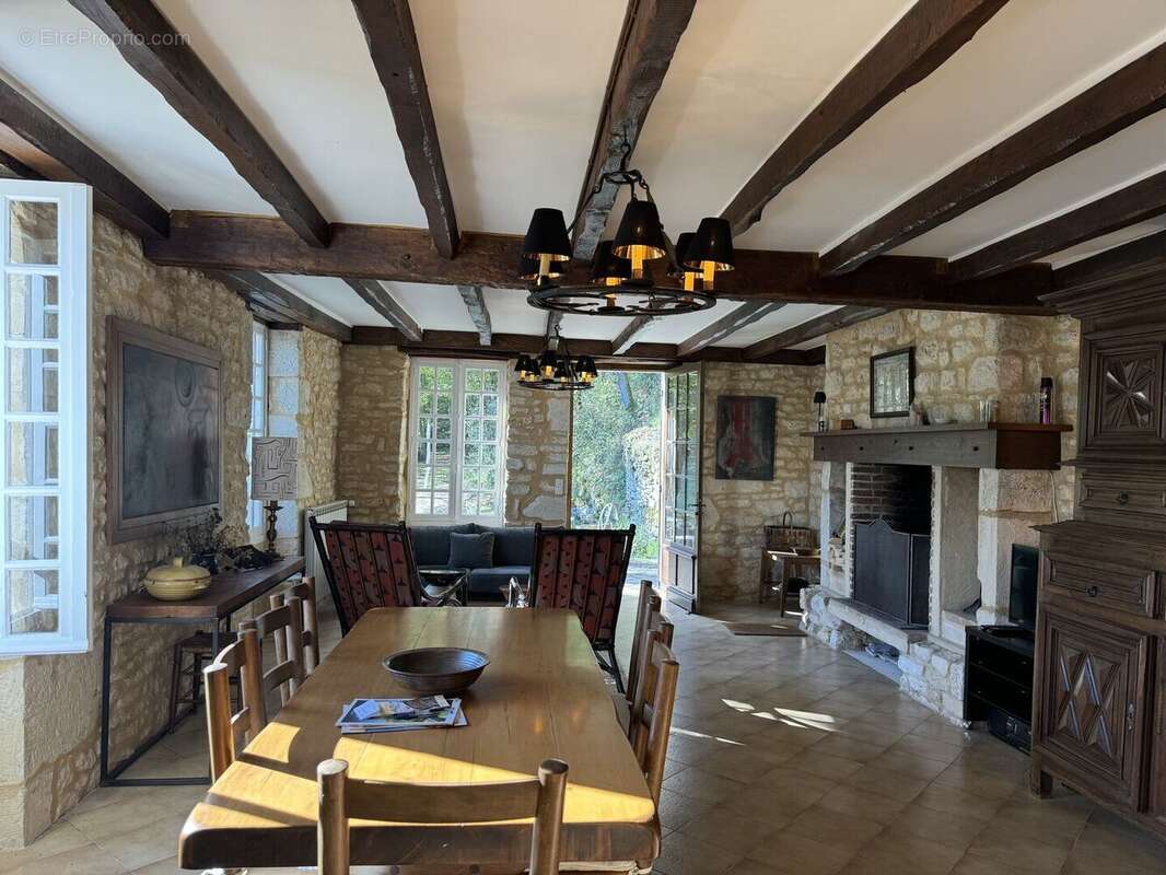 IMG9127 - Maison à CENAC-ET-SAINT-JULIEN