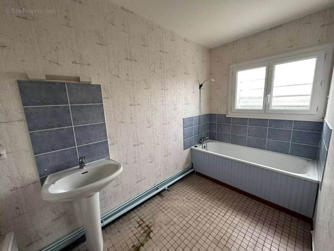 Maison à SAINT-CIERS-SUR-GIRONDE