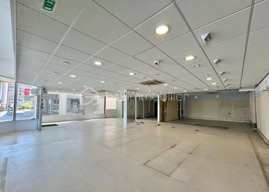 Commerce à QUETIGNY