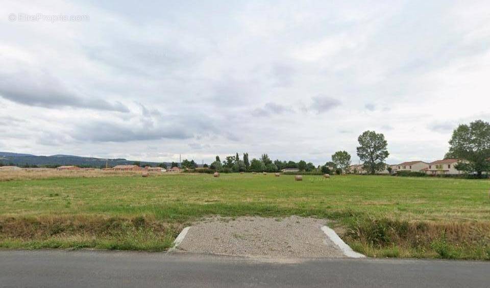 Terrain à SAINT-FELIX-LAURAGAIS