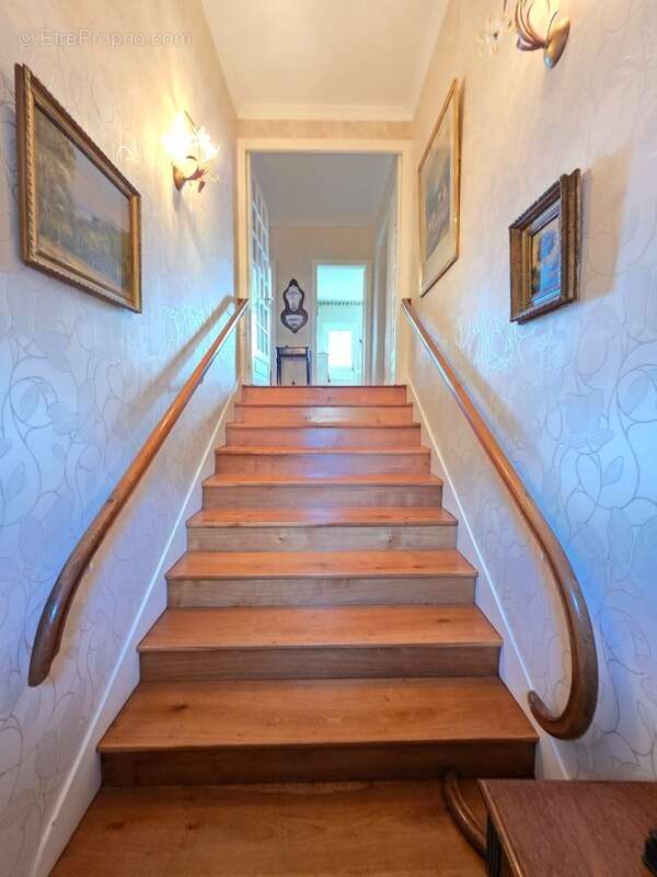 Exclusivite secteur ruchoux belle maison annee 50 sur sous sol complet avec garage et petit jardin - photo 14