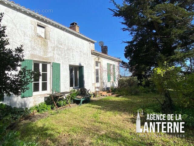 2 - Maison à SAINT-PIERRE-D'OLERON