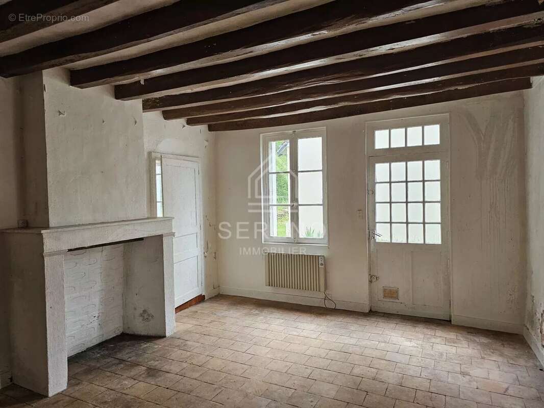 Maison à FONTAINE-LES-COTEAUX
