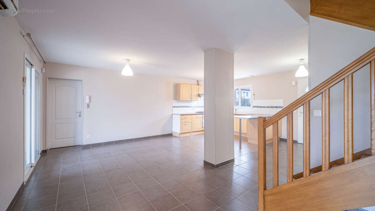 Maison à LORIOL-SUR-DROME