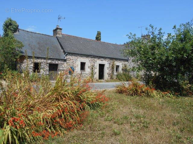 Maison à CAUREL