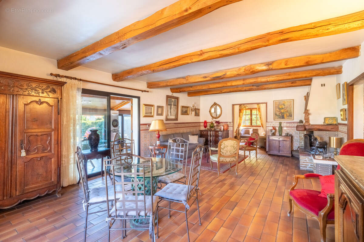 Maison à SIX-FOURS-LES-PLAGES