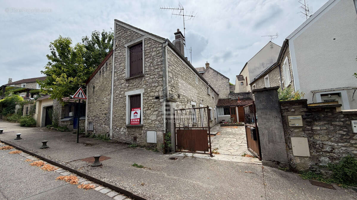 Maison 85m² à thiverval-grignon - photo 5