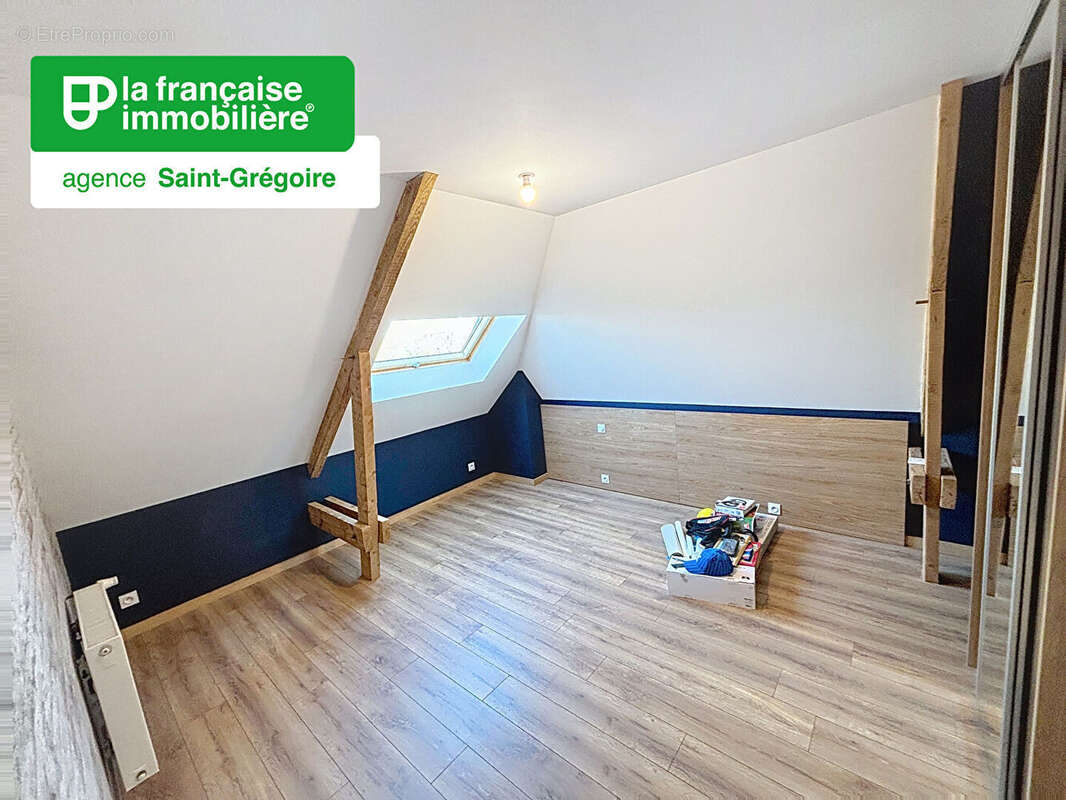 Maison à MONTGERMONT