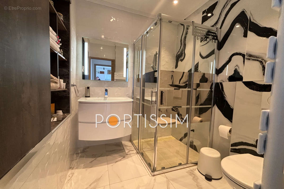 Maison à SAINT-LAURENT-DU-VAR