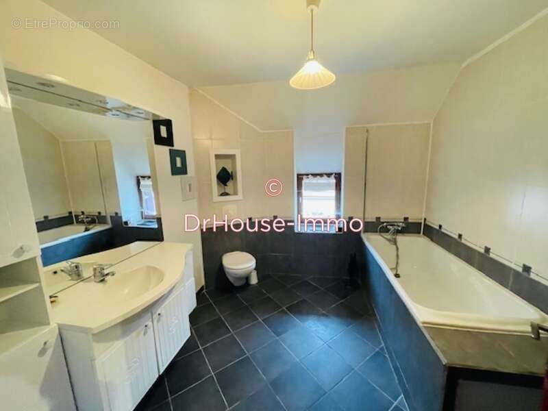 Maison à GIRONVILLE