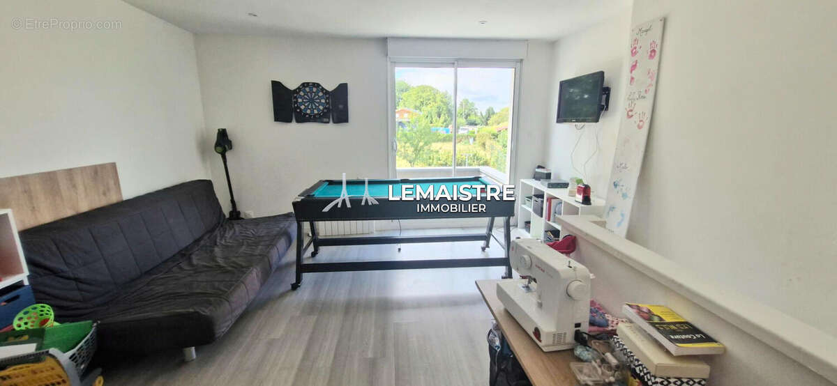 Maison à vendre - Limite Yvetot - 228 m² - 5 chambres - Gîte indépendant et piscine - photo 10