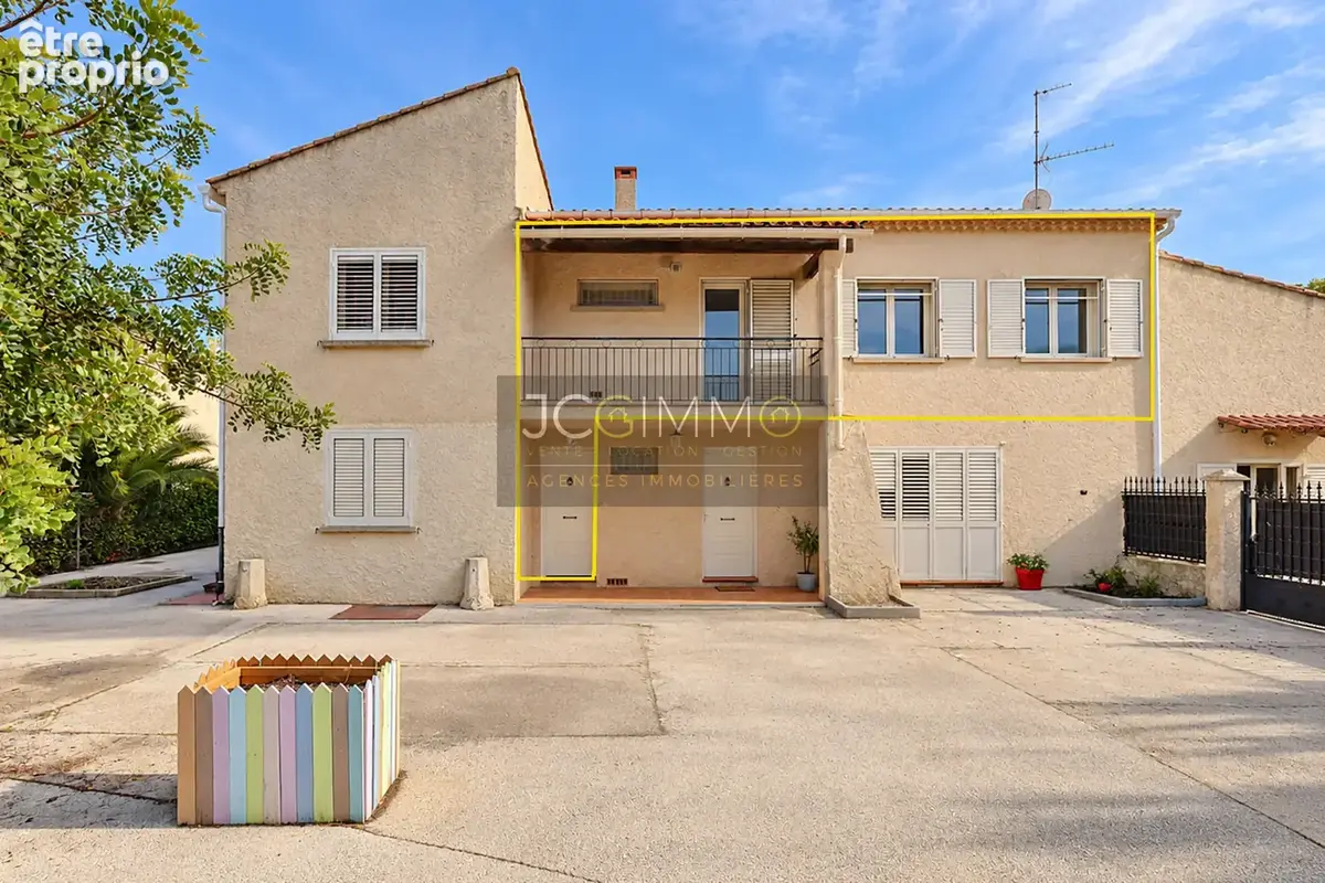 T4 de 87.5 m2 avec terrasse, garage et parking privatif ! - photo 2