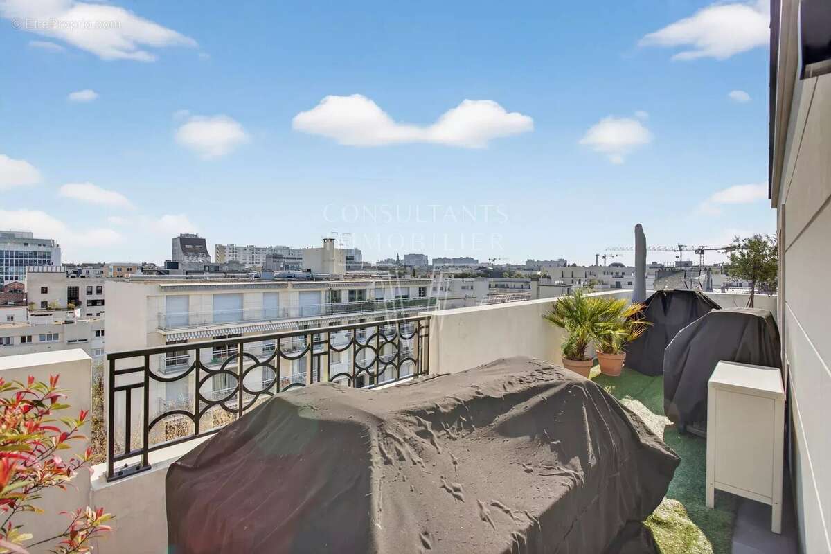 Appartement à LEVALLOIS-PERRET