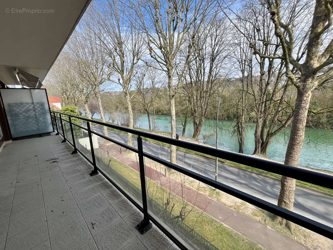 Appartement à SAINT-MAUR-DES-FOSSES