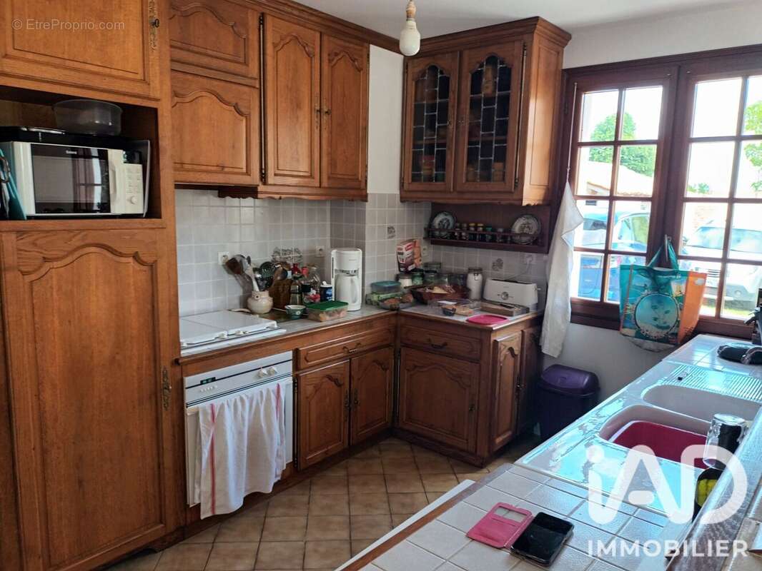 Maison 182 m² à Lusseray  - photo 4