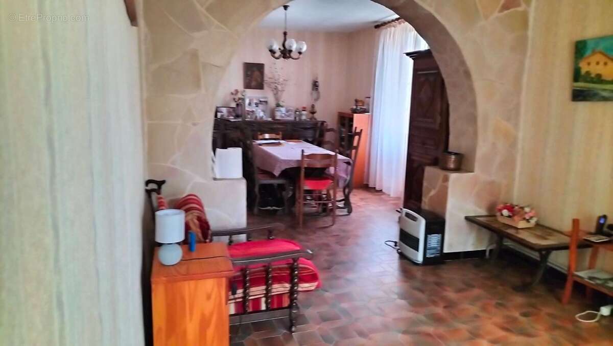 Maison à PUYCASQUIER