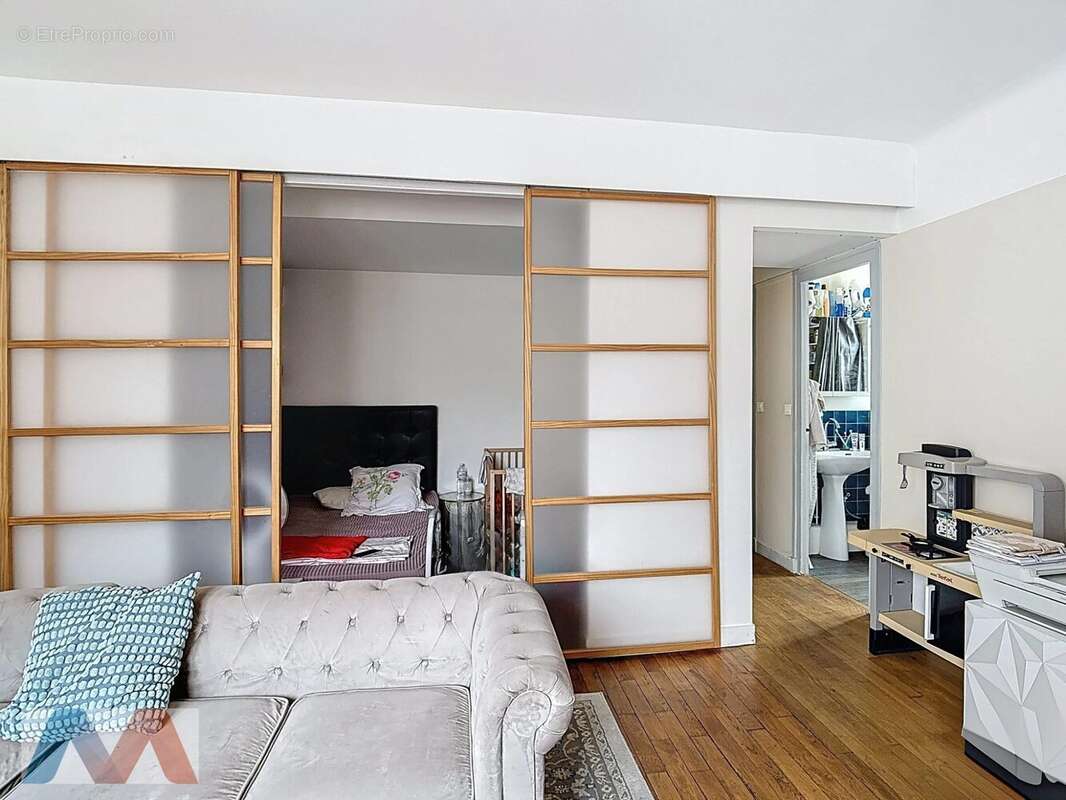 Appartement à PARIS-7E