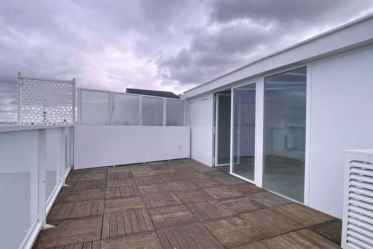 Appartement à ISSY-LES-MOULINEAUX