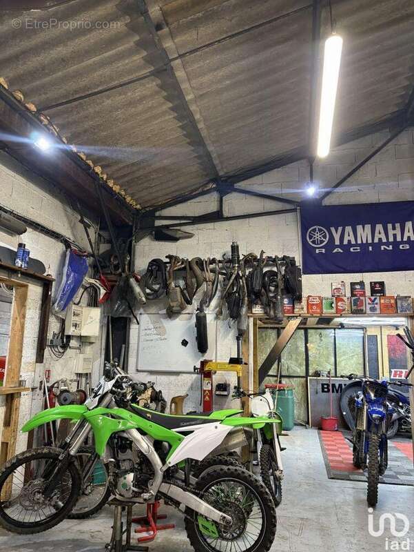 Photo 9 - Commerce à AVRAINVILLE