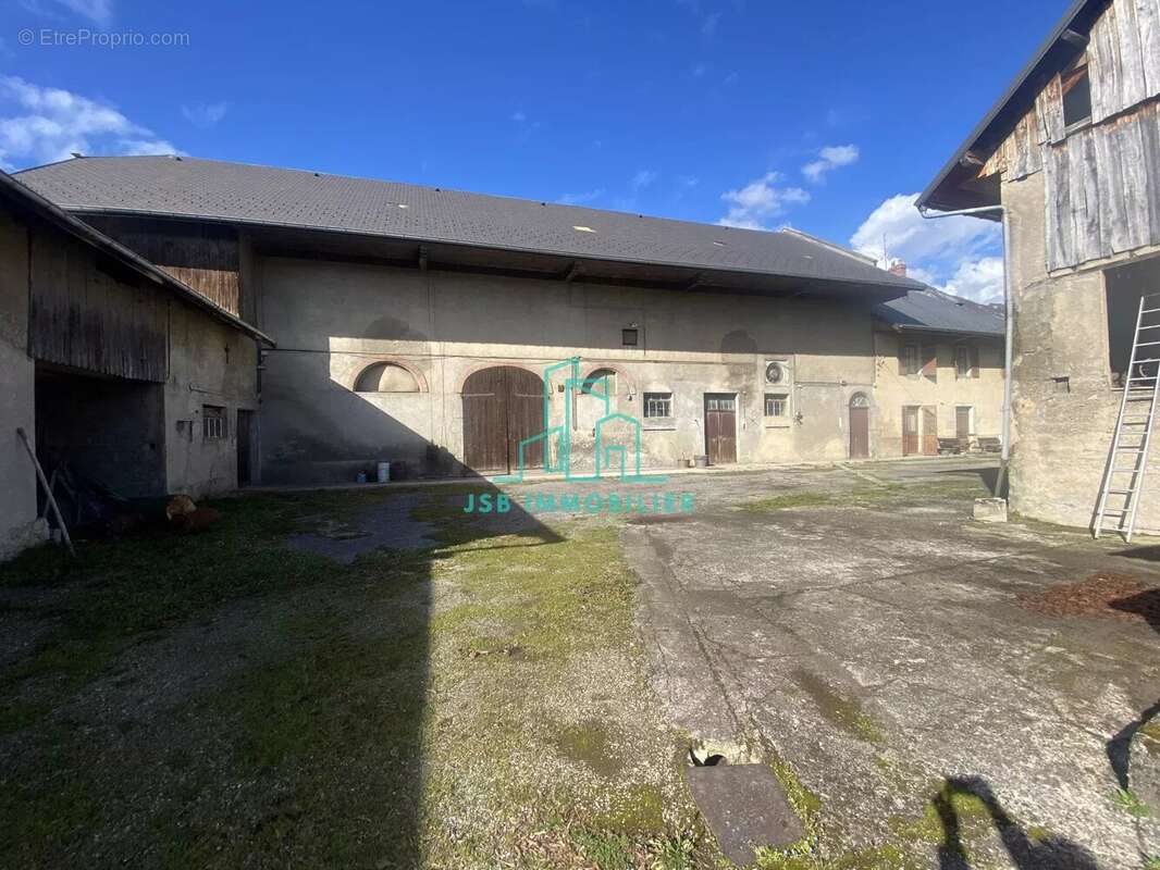 Maison à MONTMELIAN