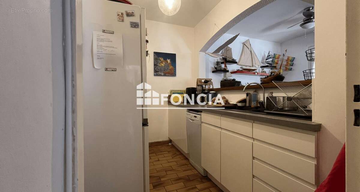 Appartement à SAINT-CYR-SUR-MER