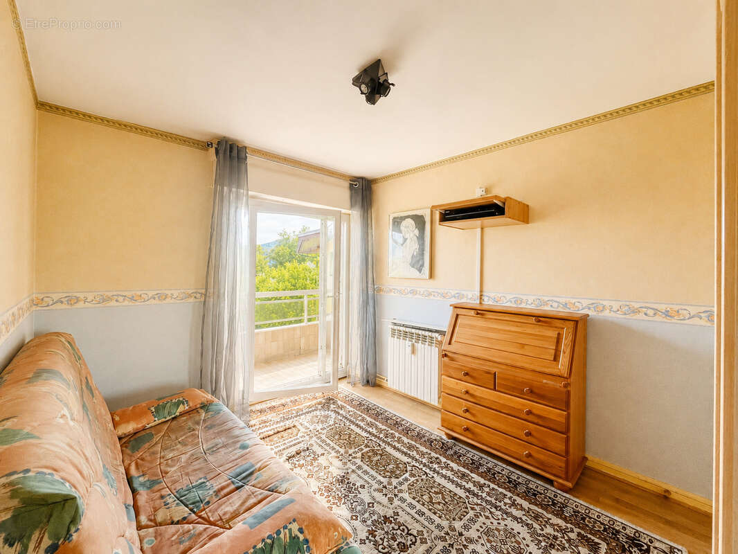 Grand T3 traversant de 79,39 m2 (loi Carrez) avec vue ! - photo 13