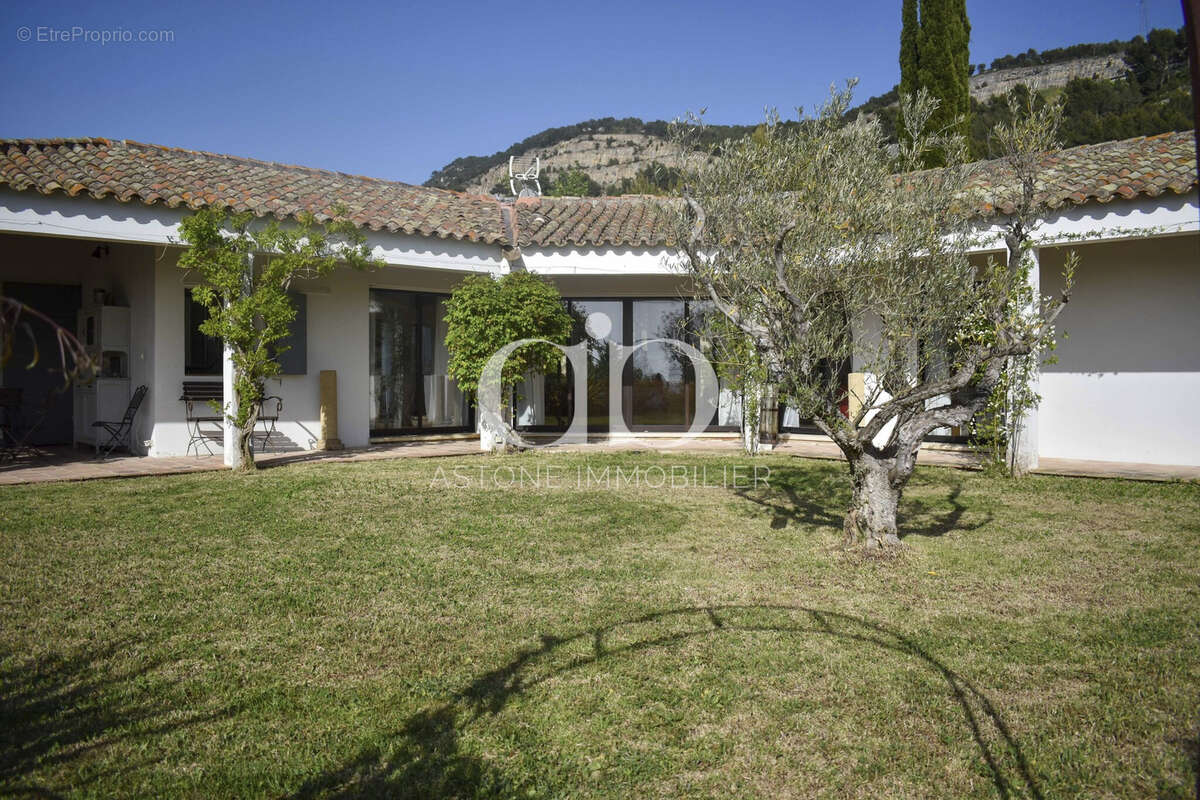 Maison à CASSIS