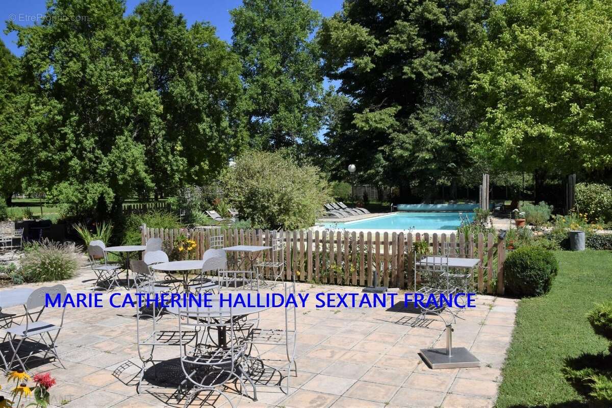 Maison à ANTONNE-ET-TRIGONANT