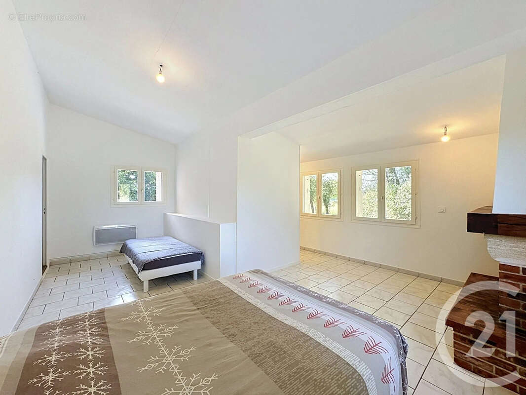 Maison 120 m² à Pavie  - photo 9