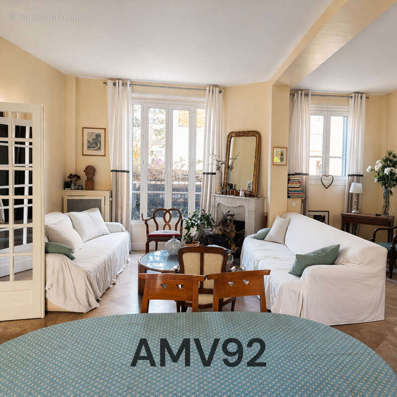 Maison à LA GARENNE-COLOMBES
