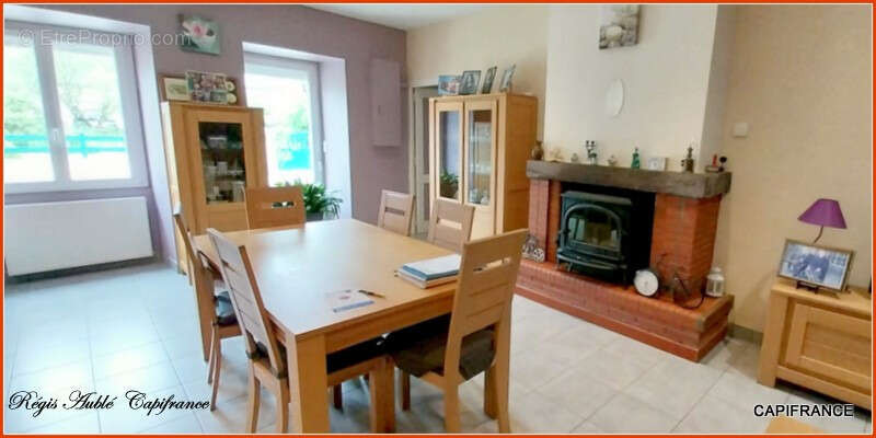 Maison à PLELAN-LE-GRAND