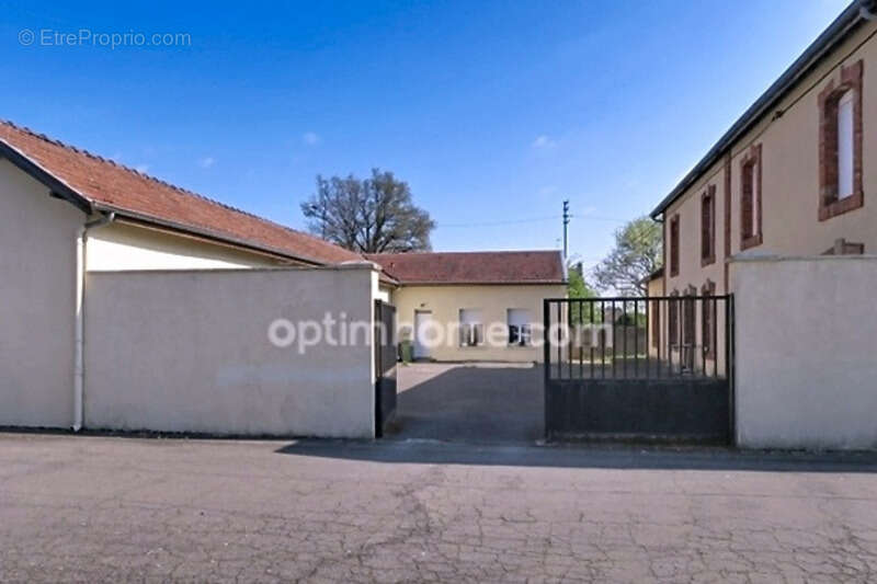 Appartement à TRIEUX
