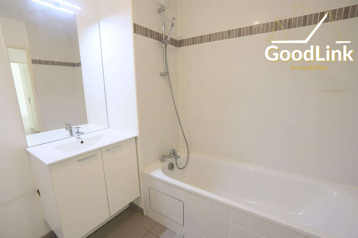 Appartement à SAINT-FARGEAU-PONTHIERRY