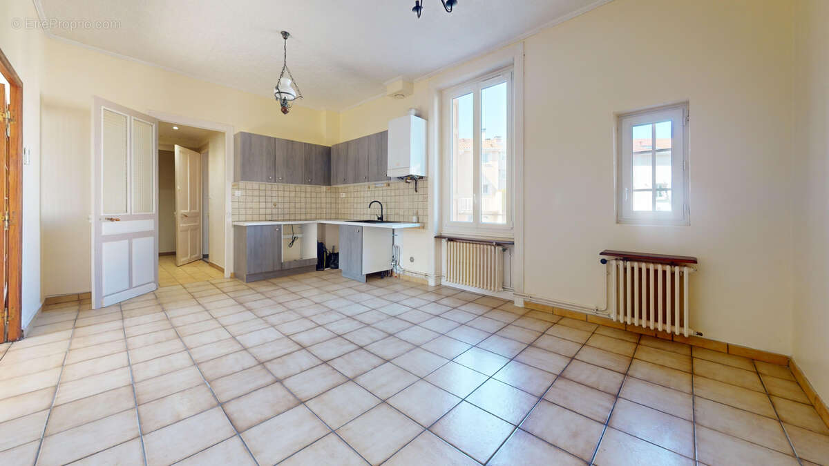 Appartement à SAINT-ETIENNE