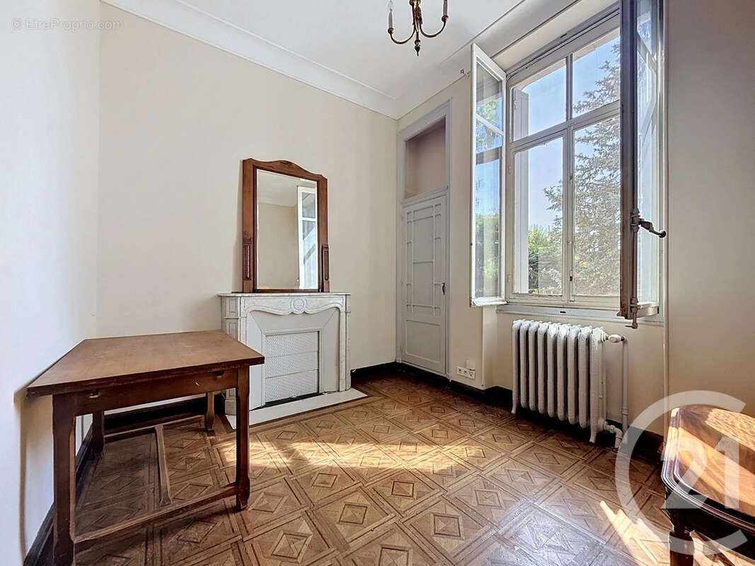 Maison à CHATEAURENARD