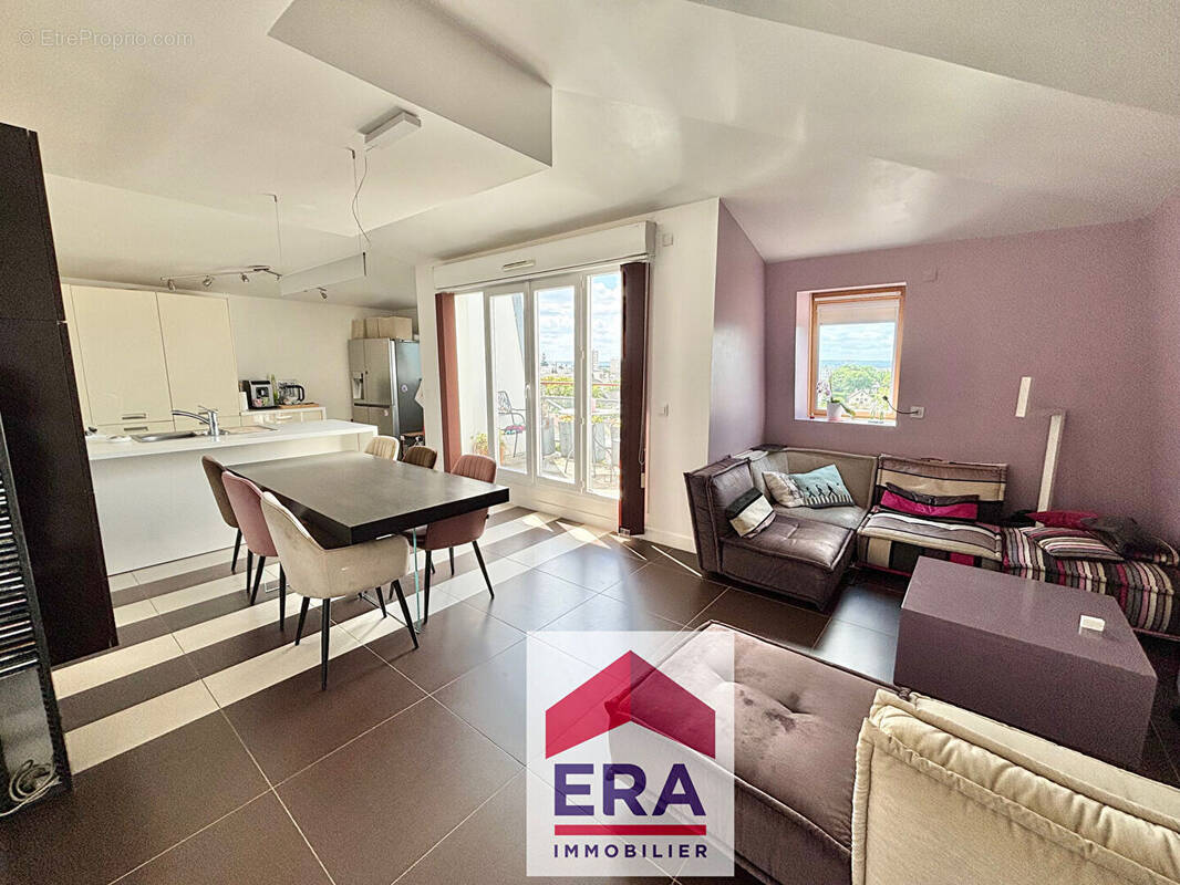 Appartement à SARTROUVILLE